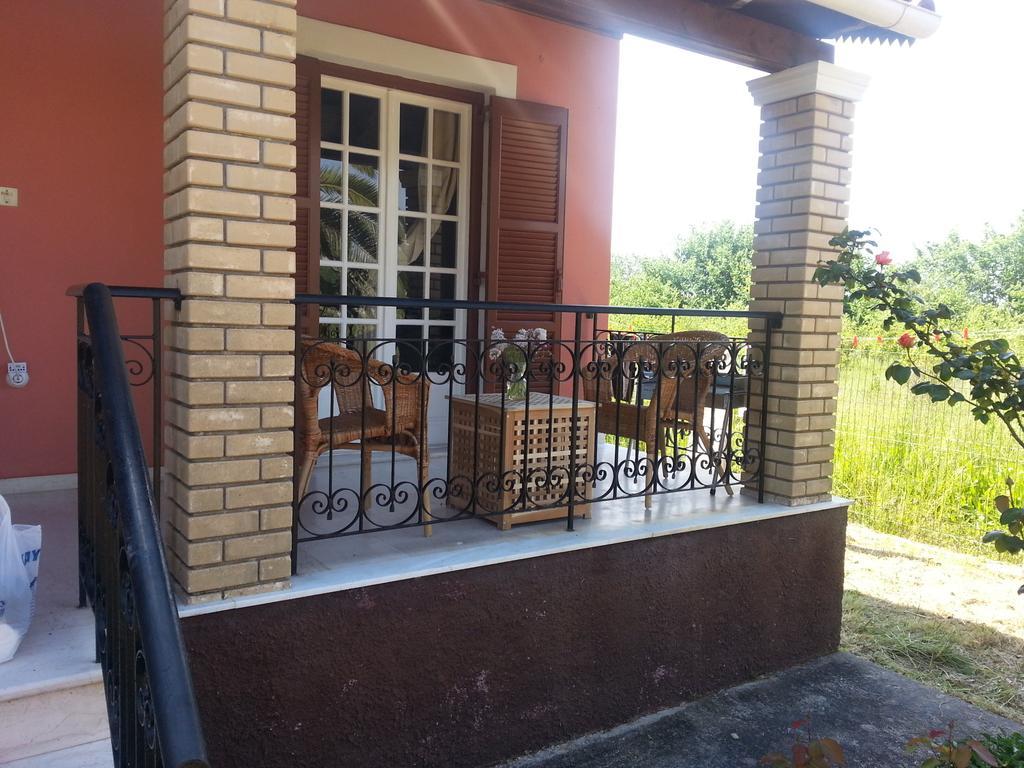 Beautiful Nearby Beach House With Garden, Private Pool And Large Yard Sidari  Room photo